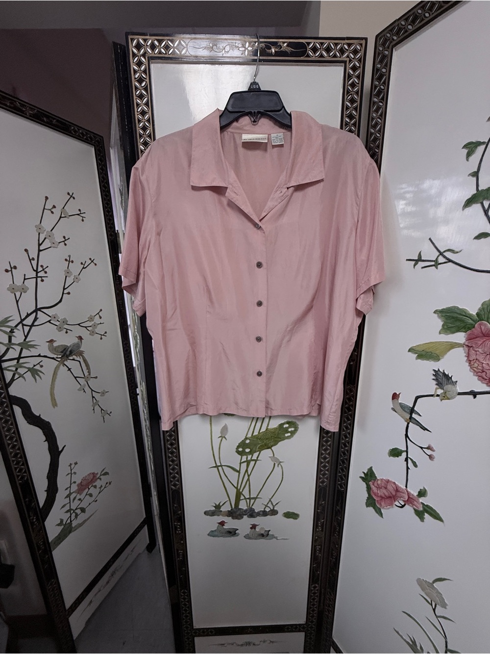 Light Pink Button-Front Women's Top - ELIZABETH by Liz Claiborne 100% SILK